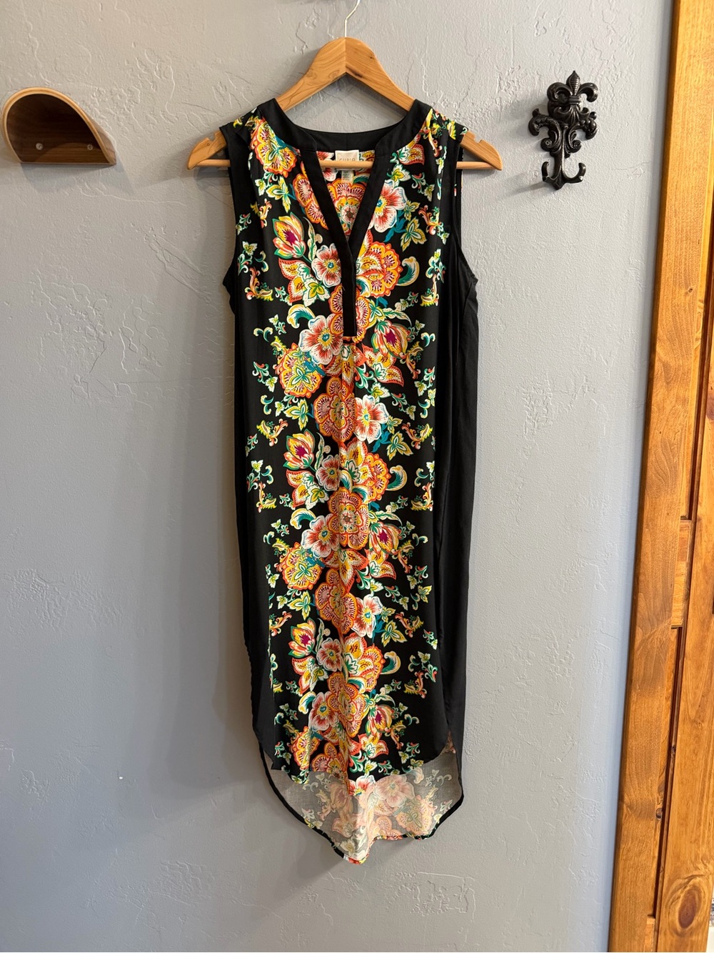Cupio Black High-Low Floral Embroidered Shift Dress